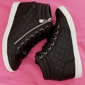 G by Guess Daryl Sneakers.